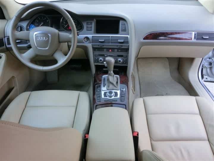 奥迪a6l 2005款 2.4l 尊贵型