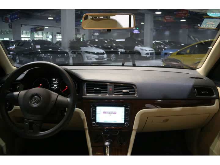2013款朗逸配置参数,2013款朗逸1.4t 朗逸2013款 1.4tsi dsg舒适版
