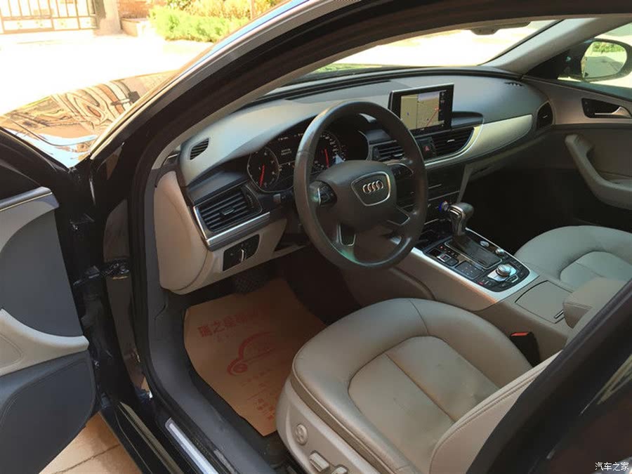 奥迪a6l 2012款 30 fsi 豪华型