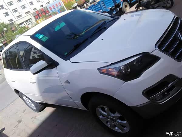 车三百二手车图片