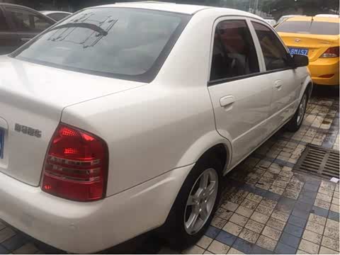 【图】成都二手海福星 2010款 1.6l 手动舒适天窗版_白色_二手车之家